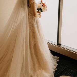 Exquisite Beaded Floral Sweetheart Off-Shoulder Ballgown Wedding Dress w/ Train